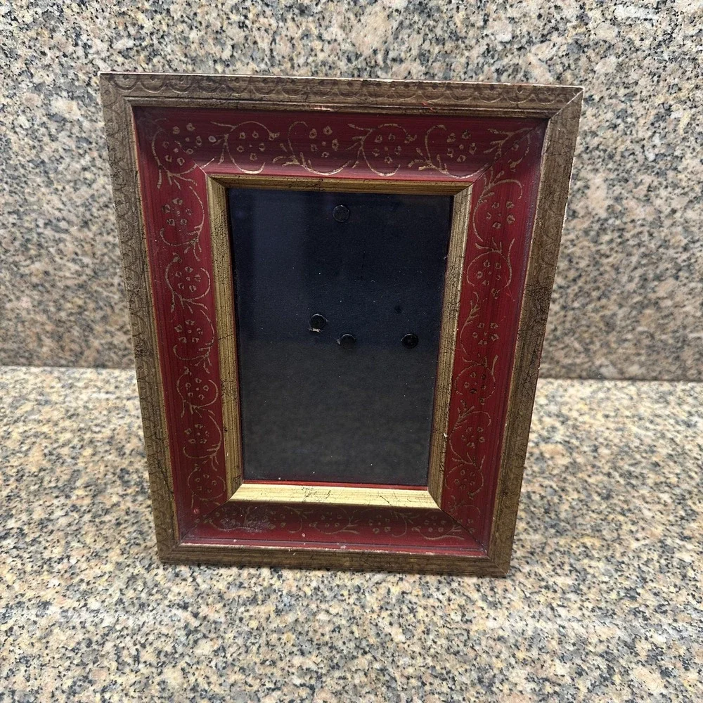 Red Gold Floral Picture Photo Frame 4x6 Wood Vintage Ornate 9 Inch Tabletop